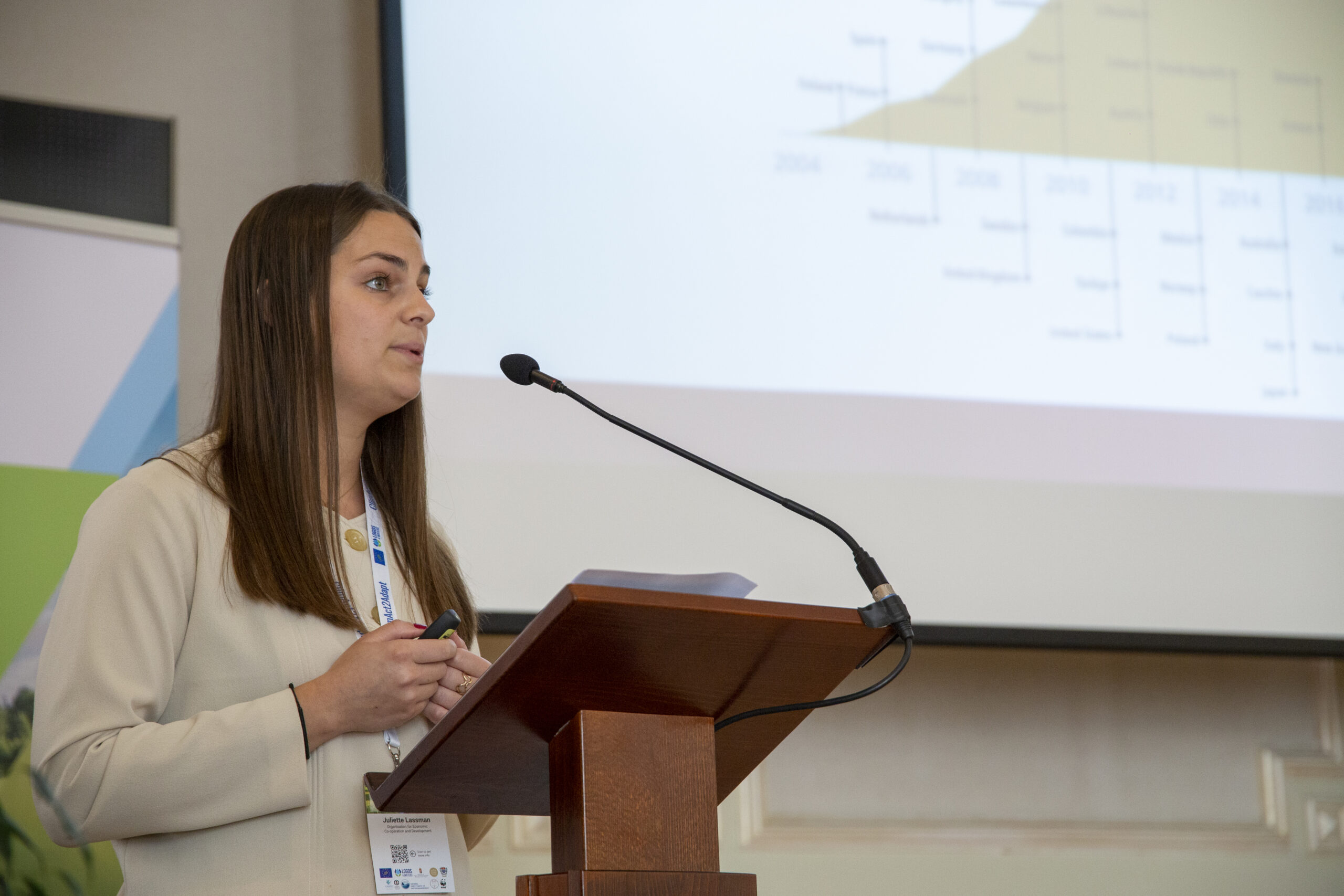 CA2A 2025.10.08 00505